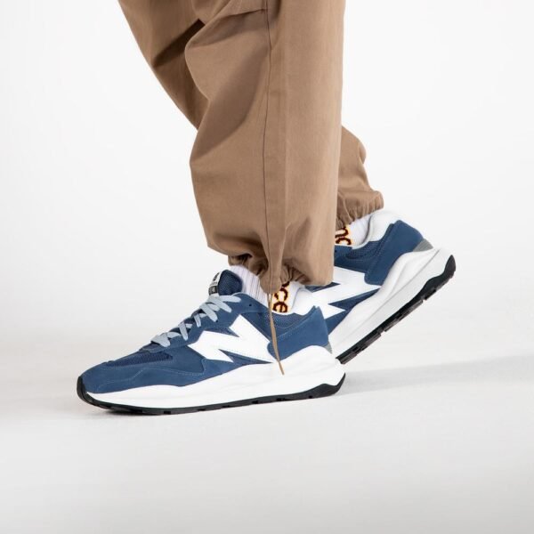 New Balance 5740 – Image 8