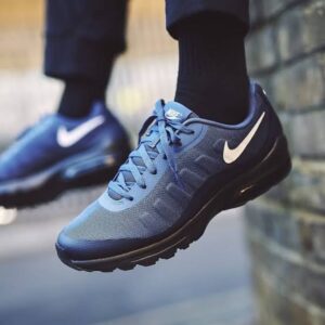 Nike Air Max Invigor